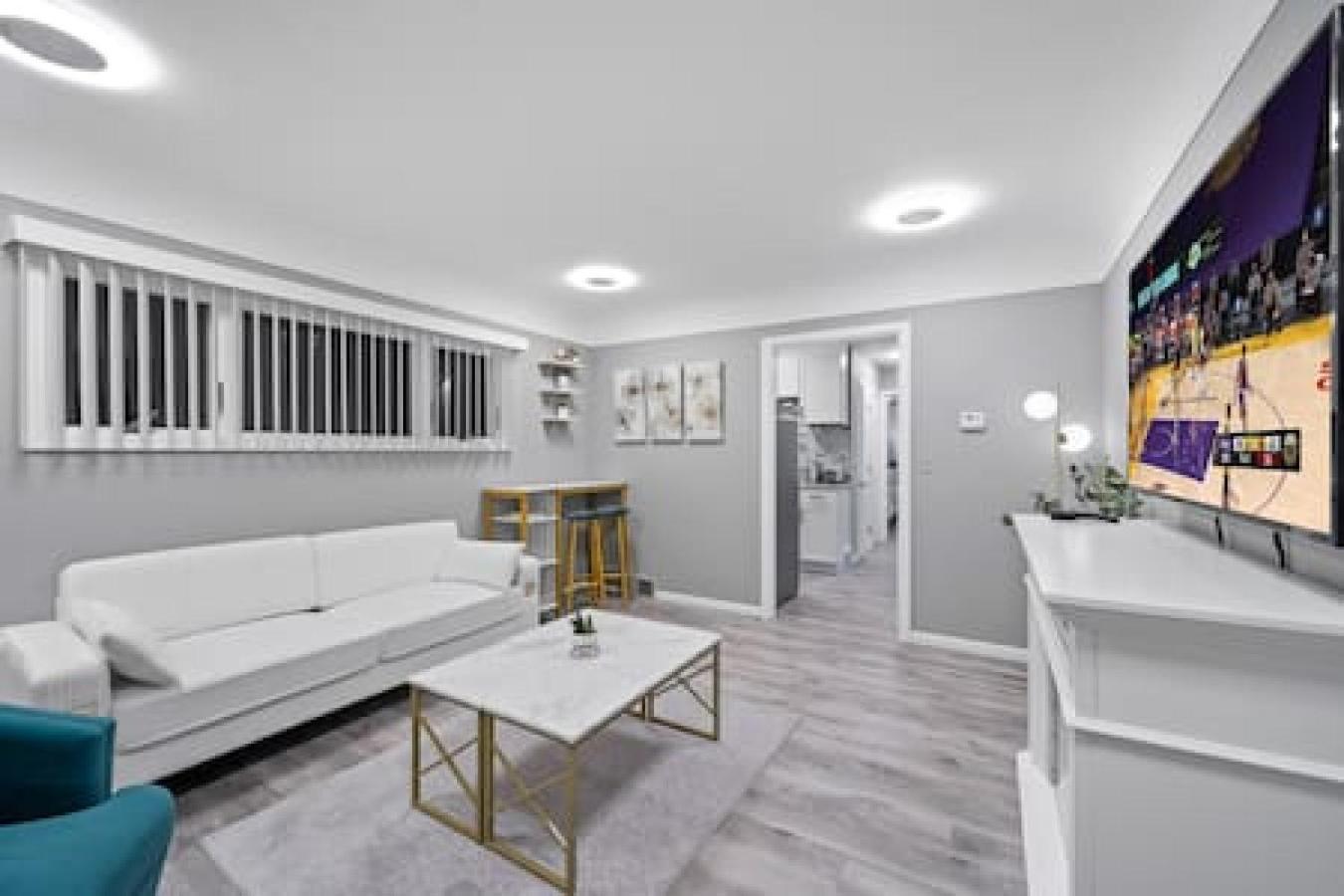 Urban Elegance Retreat In Downtown Rochester Εξωτερικό φωτογραφία